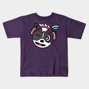 Winking Melody Skunk Kids T-Shirt